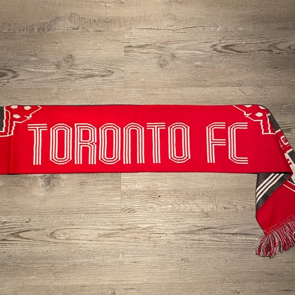 Adidas Toronto TFC Soccer Scarf MLS - Picture 4 of 4